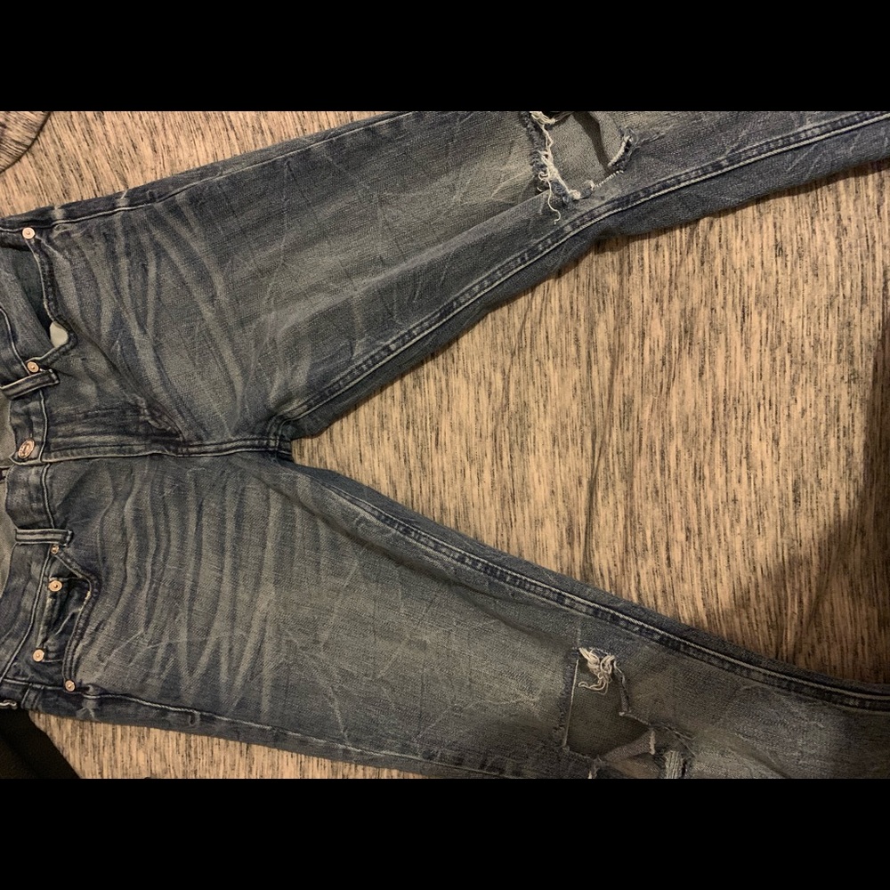PacSun distressed dark blue jeans